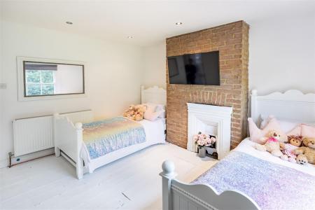 197, Manor Road (9).jpg