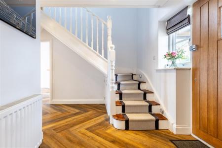 1a, Bumbles Green (8).jpg