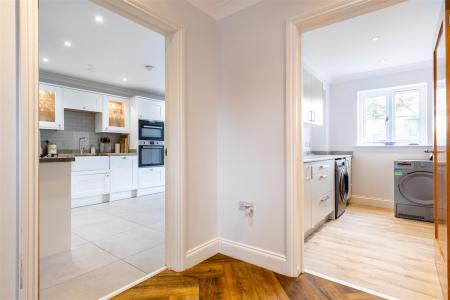 1a, Bumbles Green (13).jpg