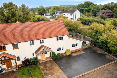 1a, Bumbles Green aerial  (13).jpg