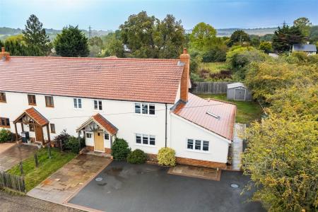 1a, Bumbles Green aerial  (3).jpg