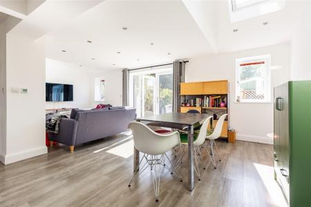 63  Green Glade  (2).jpg