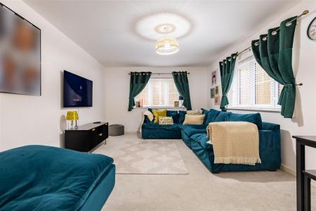 1 Archer Cl, (3).jpg