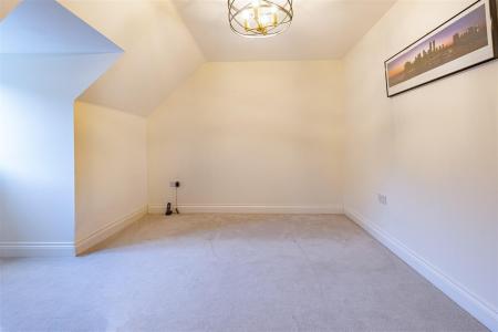 12 Boleyn Row (9).jpg