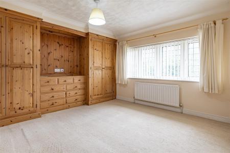 73  Centre Drive  (9).jpg