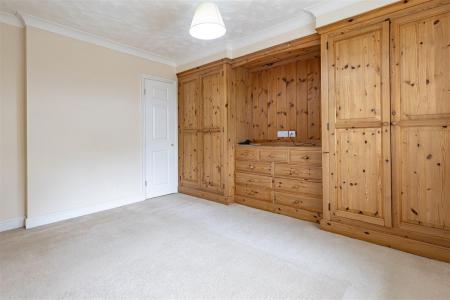 73  Centre Drive  (10).jpg