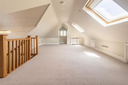 30B Blackacre Road Theydon Bois, Essex, CM16 7LU (