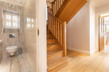 30B Blackacre Road Theydon Bois, Essex, CM16 7LU (