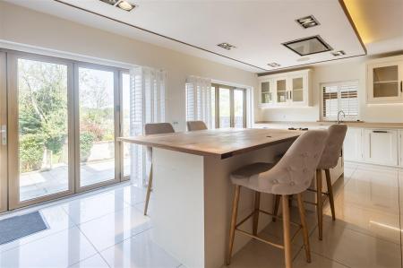 30B Blackacre Road Theydon Bois, Essex, CM16 7LU (