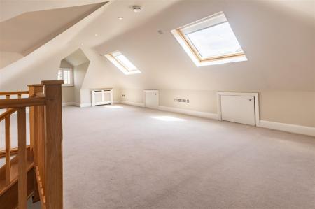 30B Blackacre Road Theydon Bois, Essex, CM16 7LU (