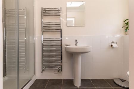 61 Upland Road (21).jpg