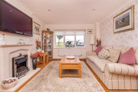 61 Upland Road (15).jpg