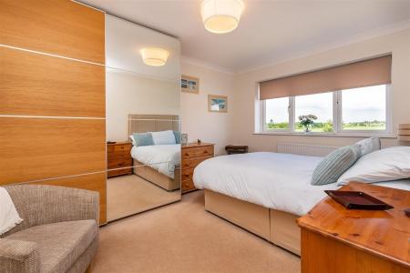 61 Upland Road (24).jpg