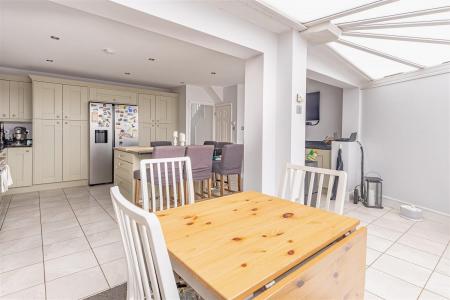 9 Hillcrest Way (4).jpg