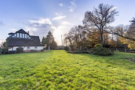 The Gardeners Cottage (25).jpg