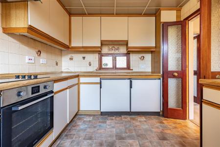 16 Albany Ct (9).jpg