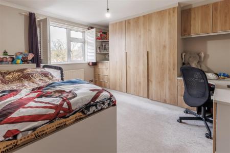 71 Crows Rd (12).jpg