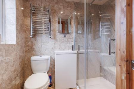 71 Crows Rd (20).jpg