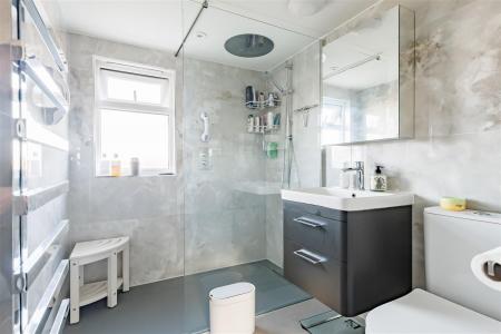 9  Green Close (14).jpg