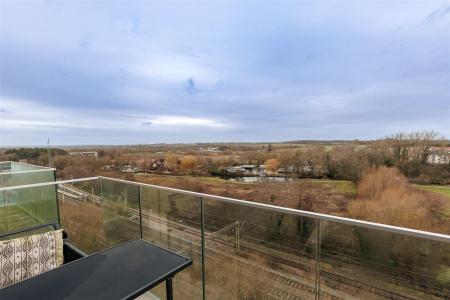 80 Godfrey House (18).jpg