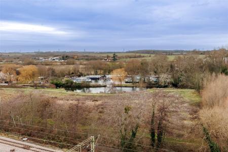 80 Godfrey House (20).jpg