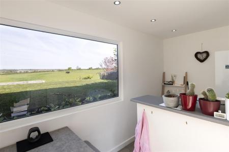 54 Shaftesbury  (22).jpg