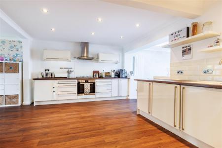 7  Woodberry Down (2).jpg