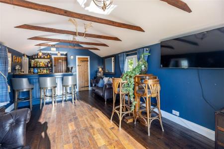 Willow Cottage 43 Berwick Ln  (22).jpg