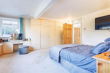 Raven Brook (18).jpg