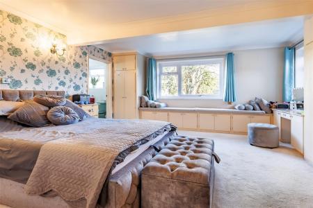 Raven Brook (16).jpg