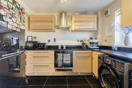 103, Davenport (8).jpg