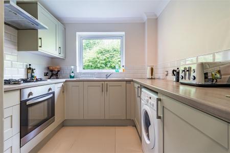 9 Coniston Court   (6).jpg