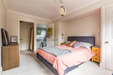 9 Coniston Court   (13).jpg