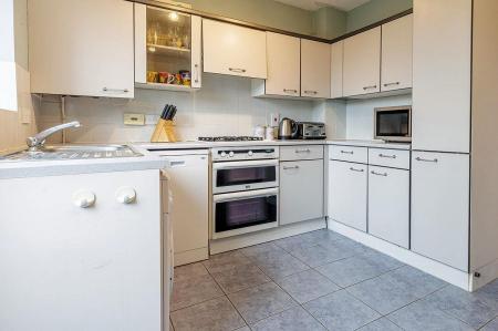 16, Alderwood  (3).jpg