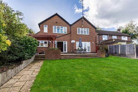 Highview Close  (10).jpg