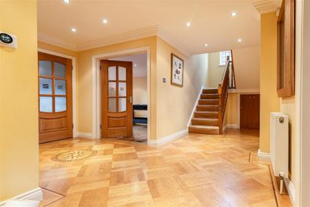 Highview Close  (31).jpg