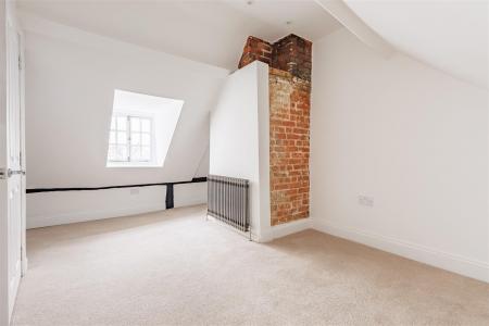 108  high street  (20).jpg