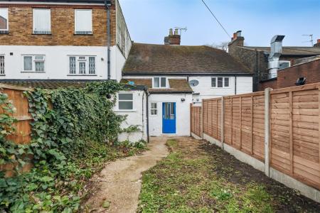 108  high street  (24).jpg