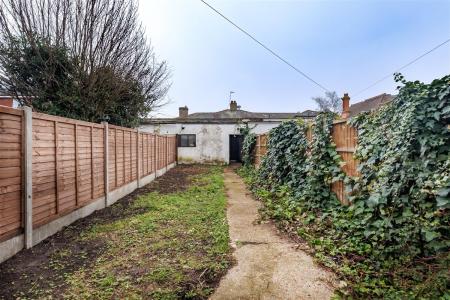 108  high street  (23).jpg