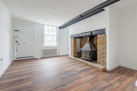 108  high street  (3).jpg