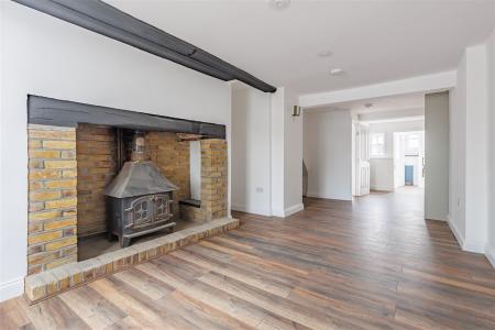 108  high street  (1).jpg