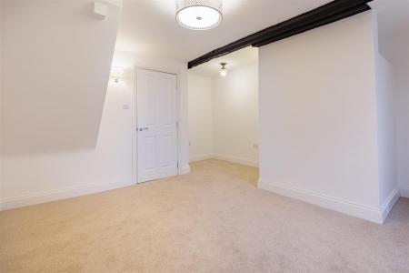 110 High Street (15).jpg