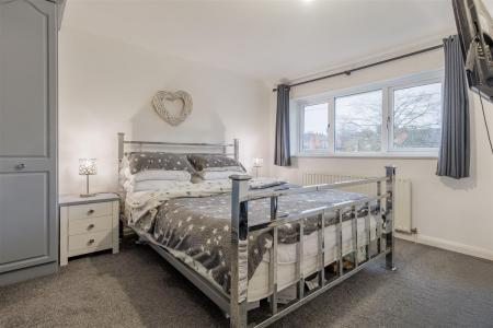 104, Beaconfield (4).jpg