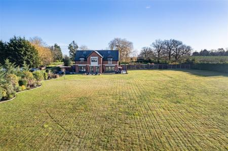 Ivy House  Coopersale Lane aerial  (12).jpg