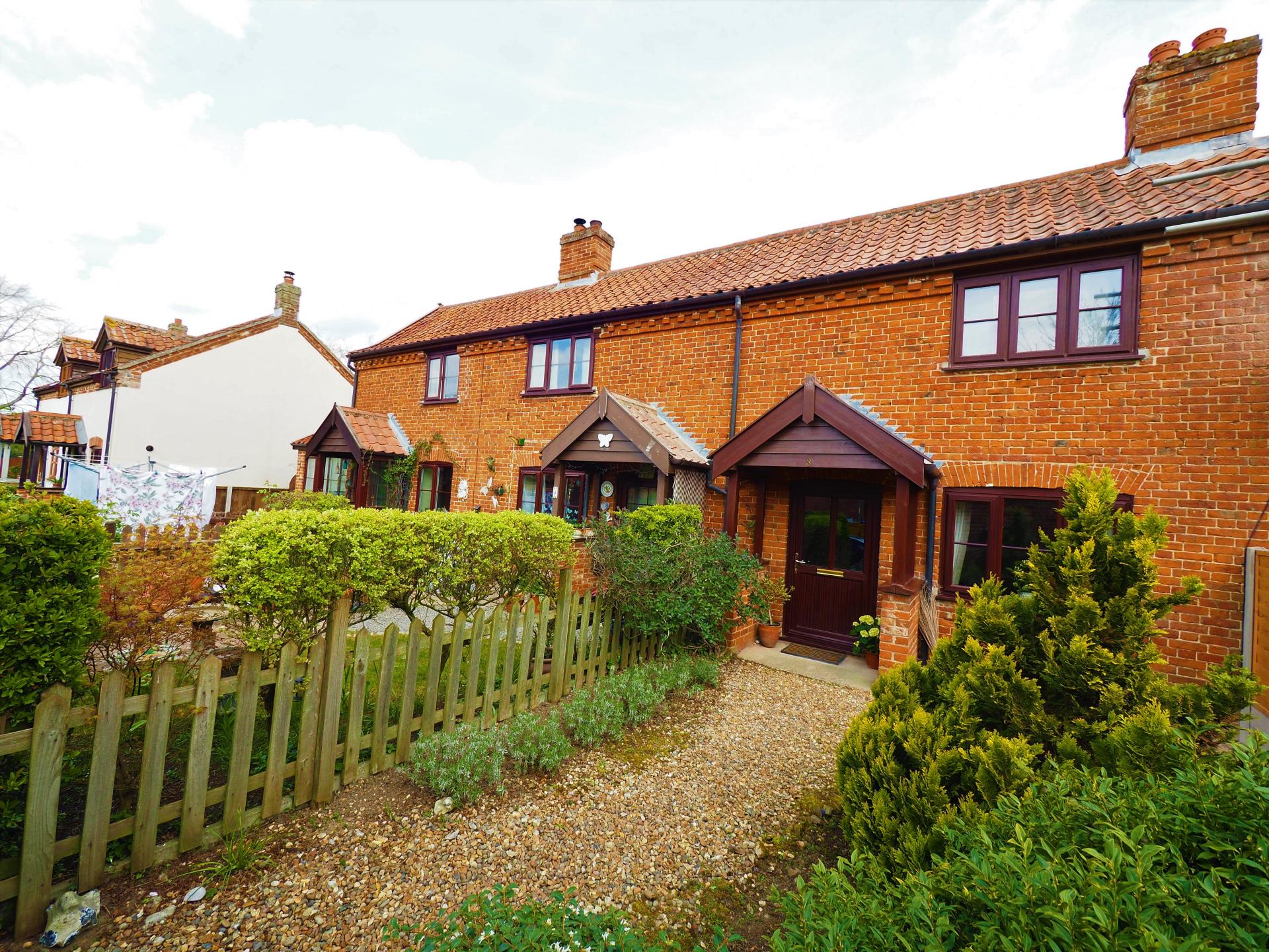 2 bedroom Terraced House for sale in Wymondham