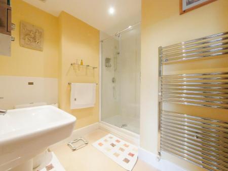 Master ensuite