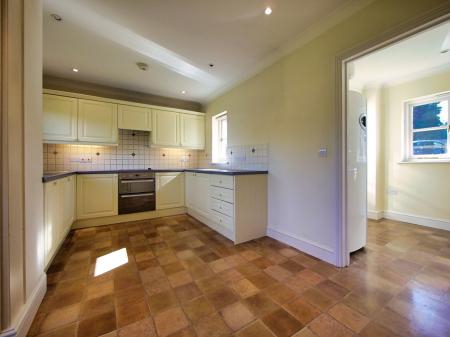 Kitchen breakfast room