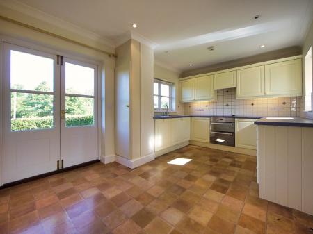 Kitchen breakfast room