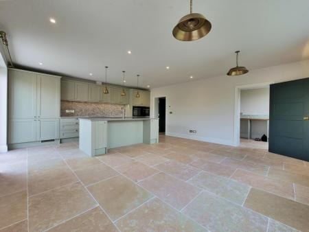 Kitchen dining room