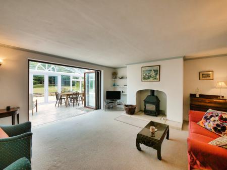 Lounge 1